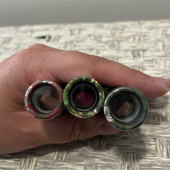 Almay #LipVibes Cream Matte Lipstick Trio - Go Wild, Be Strong Red Brown Pink - Picture 4 of 4